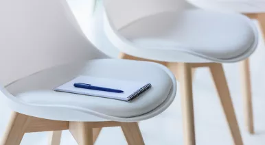 Из чего состоит цена стула и почему качественными могут быть как дорогие, так и недорогие модели