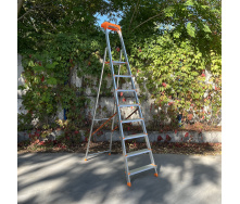 Драбина стрем`янка алюмінієва на 8 сходинок