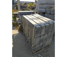 Гранітний бордюр дорожній пиляний (Габросро)