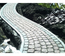 Брусчатка гранітна галтована (окатана, зістарена).