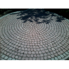 Брусчатка гранітна червона (окатанна). Лезниковий граніт