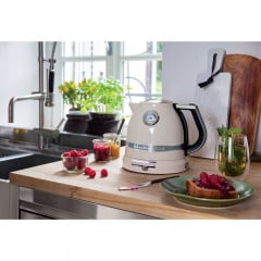Электрочайник KitchenAid Artisan 5KEK1522EPT, фисташковый Кривий Ріг