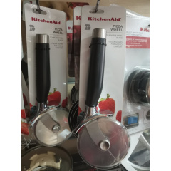 Ніж для піци KitchenAid, кремовий Оріхів