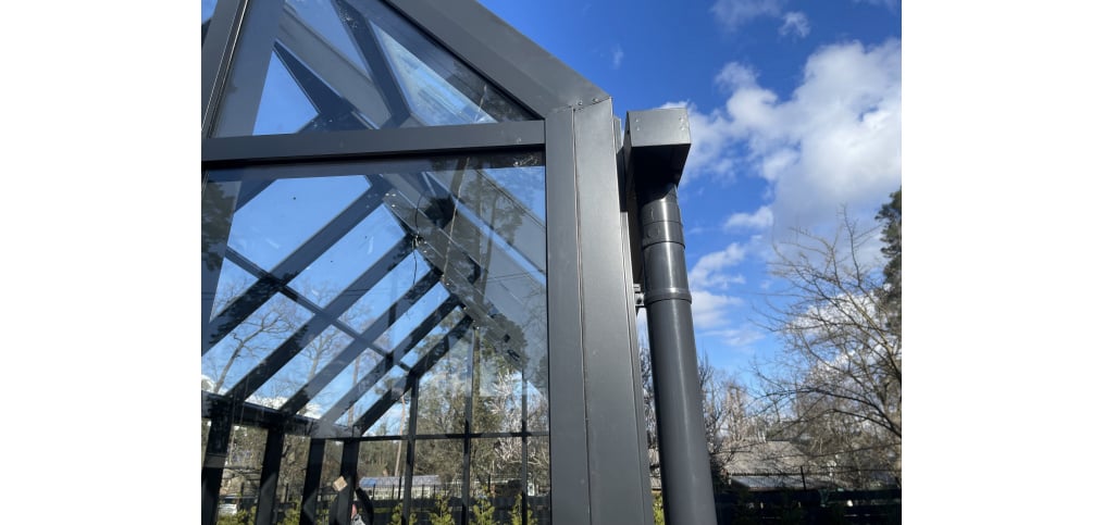 Зимовий сад та скління бесідки