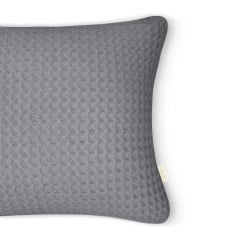 Наволочка COSAS Shadow Greek Waffle 50х50 см Графіт Цумань