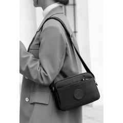 Жіноча сумка крос-боді Confident 23x8x15 см Чорний (2197336012) Київ