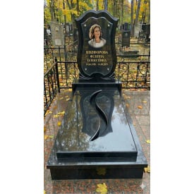 Одинарний пам'ятник із фігурною стелею чорний граніт