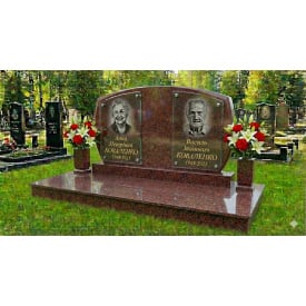 Подвійний горизонтальний пам'ятник із майданчиком 2 червоний граніт