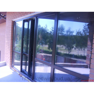 Раздвижная теплая дверь из алюминия марки Aluron (Польша) для жилого дома дверь-купе