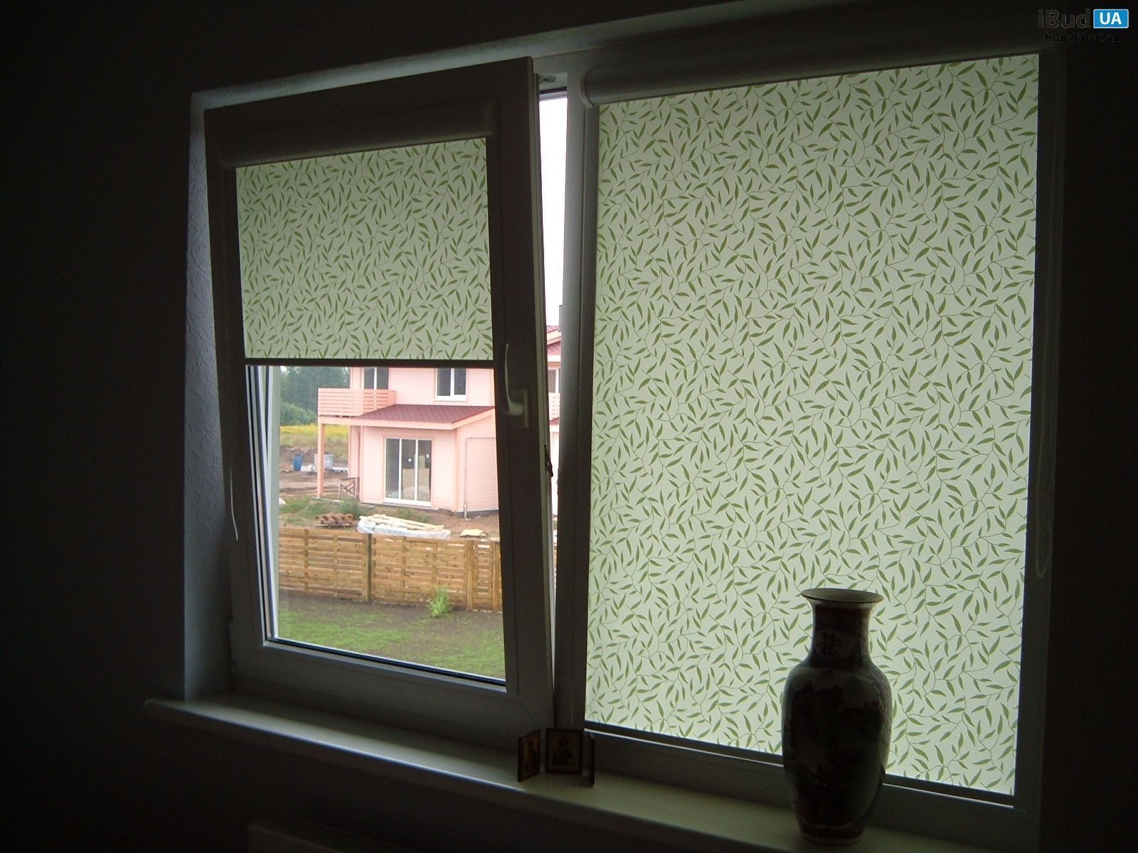 Рулонные шторы на окно