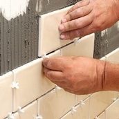 Укладання керамічної плитки на стіни