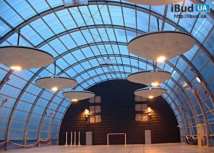 Светопрозрачная крыша из поликарбоната