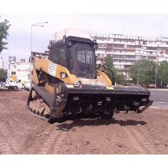 Аренда культиватора LT18B на базе колесного мини-погрузчика