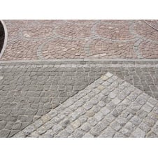 Гранитная брусчатка Покостовка улучшенная 100х100х50 мм серая