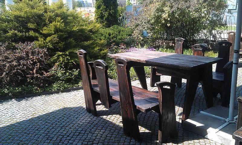 Компания Промконтракт Житомир изготовила и поставила деревянную мебель