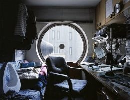 Как японцы живут в капсулах площадью всего 10 кв. метров ФОТО