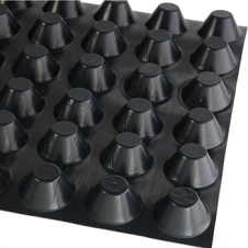 Мембрана Tegola Maxistud 2x40 м