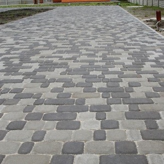 Тротуарная плитка Золотой Мандарин Старый город 120х60 мм черный на белом цементе