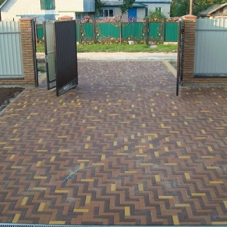 Тротуарна плитка Золотий Мандарин Цегла вузька 210х70х60 мм коричневий на білому цементі