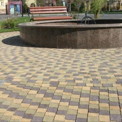 Тротуарна плитка Золотий Мандарин Креатив 60 мм гірчичний на білому цементі Михайлівка