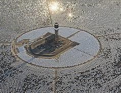 Как в Сахаре создают крупнейшую в мире солнечную электростанцию