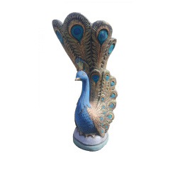 Бетонный цветник МикаБет Павлин окрашенный декоративным акрилом 47x60 см Иршава