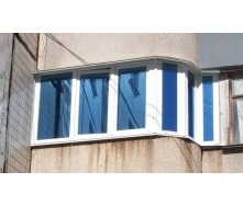 Скління Р-образного балкону Rehau 60