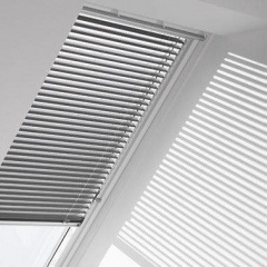 Жалюзі VELUX PAL 7001 S08 з ручним керуванням 114х140 см Суми