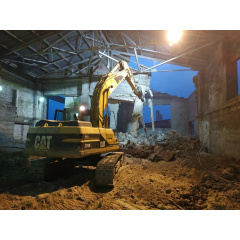 Демонтаж зданий Экскаватором Caterpillar 320 Bl Житомир