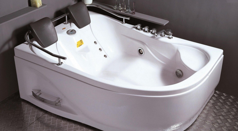 Как пользоваться гидромассажной ванной?