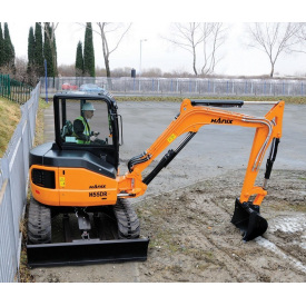 Оренда міні екскаватора Hitachi 2 т 12х2,5х3,6 м