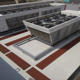 Резиновая плитка RUBECO для пешеходных дорожек на плоской кровле