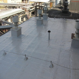 Ремонт м'якої покрівлі даху рідкою поліуретановою гумою