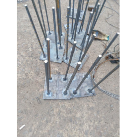 Пластина 8 мм 20х20 см с приваренной арматурой 12 мм