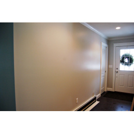 Фарбування стін у будинку