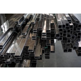 Труба нержавіюча профільна прямокутна AISI 201(12Х15Г9НД) дзеркальна 20х10