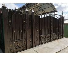 Кованые ворота закрытые Legran