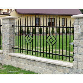 Паркан металевий чорний тонкий відкритий Legran