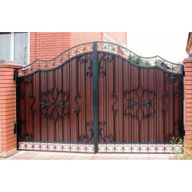 Ворота ковані з профнастилом та симетричним орнаментом Legran