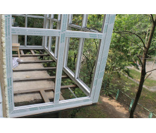 Остекление балкона с выносом 