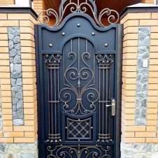 Калитка с прочным каркасом и вмонтированным замком, закрытая Legran