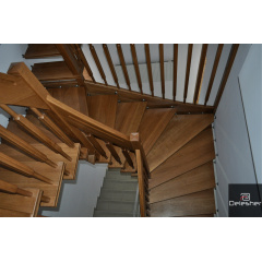 Изготовление деревянной лестницы на больцах с двумя выходами Чернигов