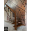 Изготовление деревянных лестниц в дом на больцах со стеклом Львов