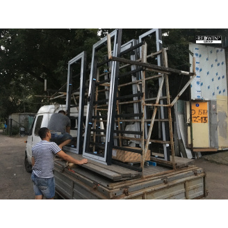 Замовити скління балкона, ремонт аварійного балкона