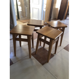 Табурет кухонний класисний світлий горіх 450x300x300 мм