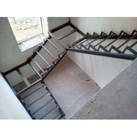 Металлический каркас для ступенек прочный сварной Legran