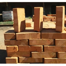 Кирпич керамический полнотелый рядовой М-125