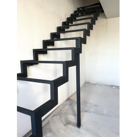 Лестница металеческая сварная прямая каркасная Legran