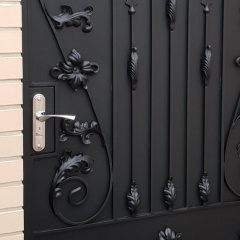Хвіртка кована закрита зміцнена чорна Legran Ізюм