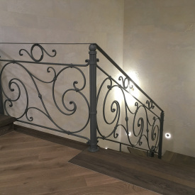 Кованые перила тонкие классические патинированые Legran